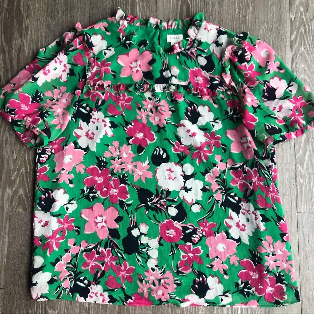 J.crew kelly green and hot pink ruffled floral blouse. Sz M - Picture 2 of 5